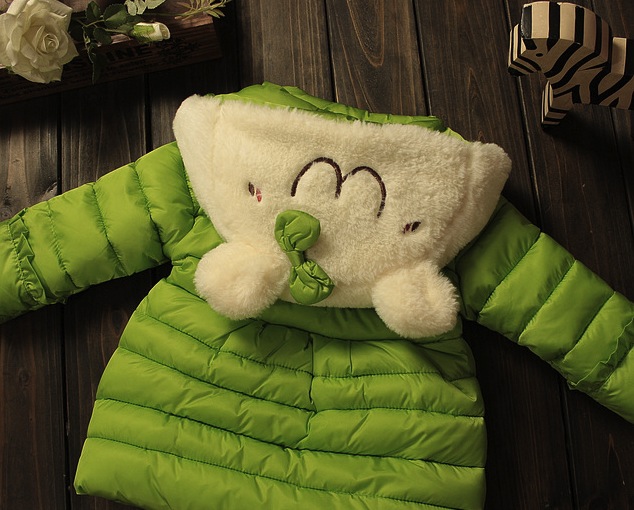 Geaca Ariane cu gluga simpatica si fundite 1 Geaca Ariane cu gluga simpatica si fundite 1