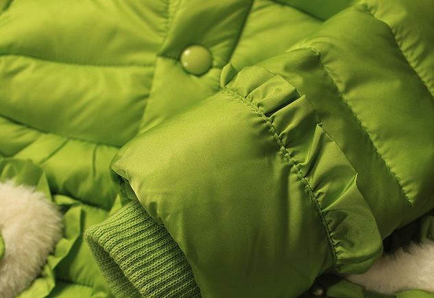 Geaca Ariane cu gluga simpatica si fundite 2 Geaca Ariane cu gluga simpatica si fundite 2