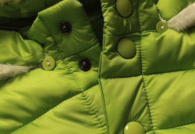 Geaca Ariane cu gluga simpatica si fundite 4 Geaca Ariane cu gluga simpatica si fundite 4