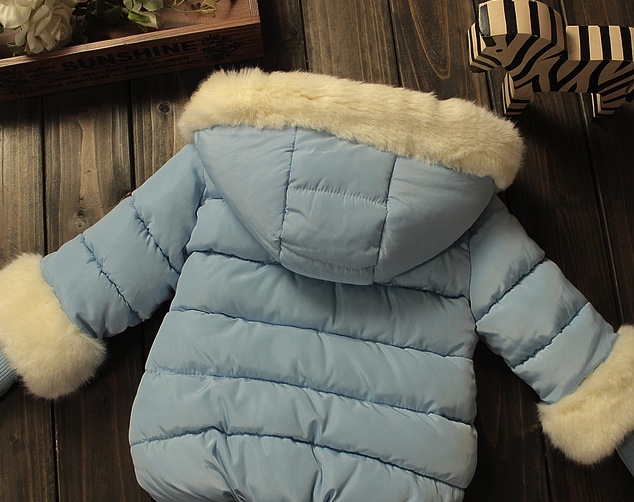 Geaca Claudia cu gluga si blanita 2 Geaca Claudia cu gluga si blanita 2