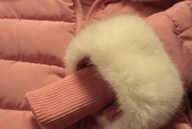 Geaca Claudia cu gluga si blanita 6 Geaca Claudia cu gluga si blanita 6