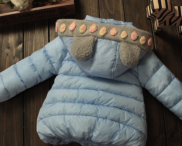 Geaca Dasia cu gluga si urechiuse din blanita 1 Geaca Dasia cu gluga si urechiuse din blanita 1