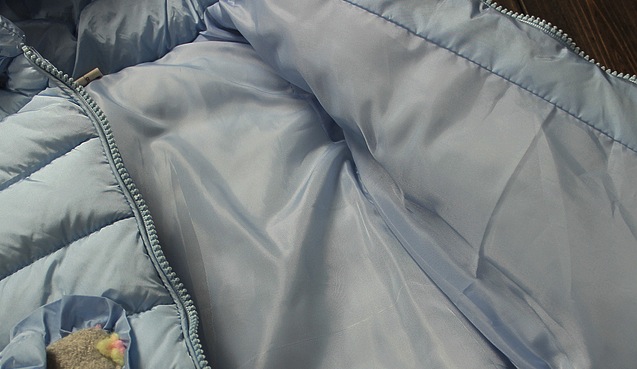 Geaca Dasia cu gluga si urechiuse din blanita 3 Geaca Dasia cu gluga si urechiuse din blanita 3