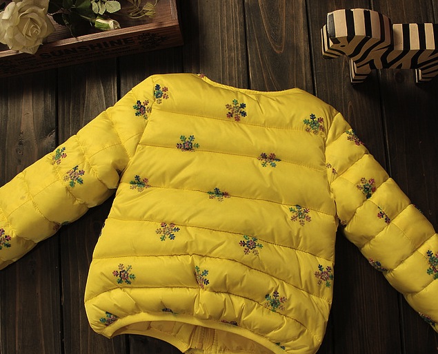 Geaca Elaine cu stelute colorate brodate 8 Geaca Elaine cu stelute colorate brodate 8