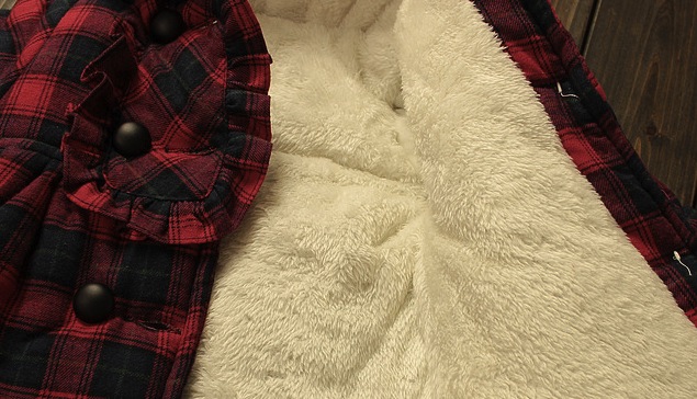 Geaca Helene in carouri si cu broderie pe gluga 5 Geaca Helene in carouri si cu broderie pe gluga 5