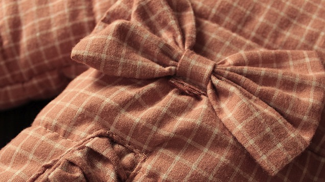 Geaca Joanna cu fundite si gluga fronsata 6 Geaca Joanna cu fundite si gluga fronsata 6