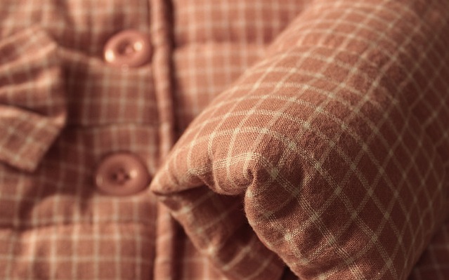 Geaca Joanna cu fundite si gluga fronsata 5 Geaca Joanna cu fundite si gluga fronsata 5