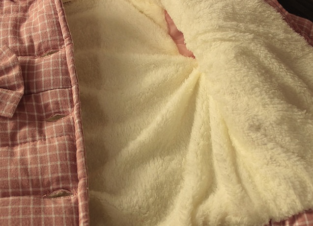 Geaca Joanna cu fundite si gluga fronsata 2 Geaca Joanna cu fundite si gluga fronsata 2