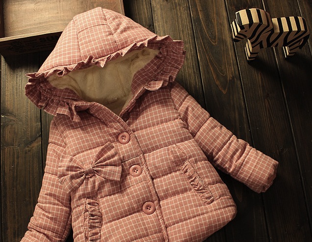 Geaca Joanna cu fundite si gluga fronsata Geaca Joanna cu fundite si gluga fronsata