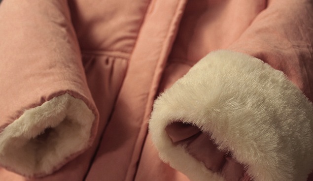 Geaca Stephanie cu gluga si urechiuse vesele 4 Geaca Stephanie cu gluga si urechiuse vesele 4