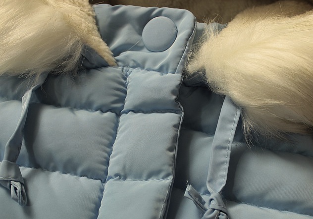 Geaca Valerie cu gluga si blanita chic 3 Geaca Valerie cu gluga si blanita chic 3