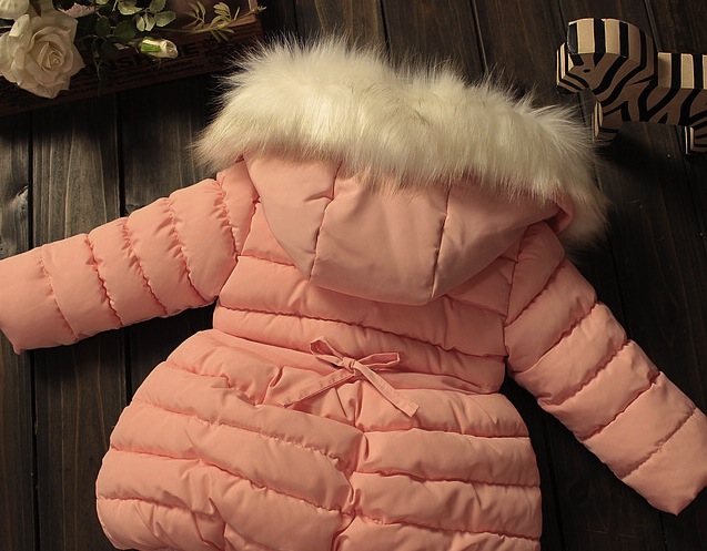 Geaca Valerie cu gluga si blanita chic 1 Geaca Valerie cu gluga si blanita chic 1