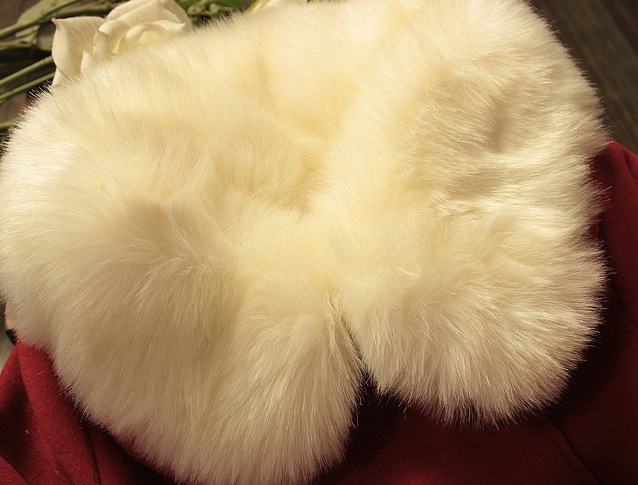 Jacheta Maddy cu guler pufos din blanita 2 Jacheta Maddy cu guler pufos din blanita 2