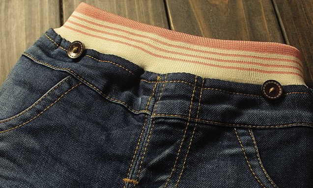 Jeans Erika cu bretele si Minnie 3 Jeans Erika cu bretele si Minnie 3