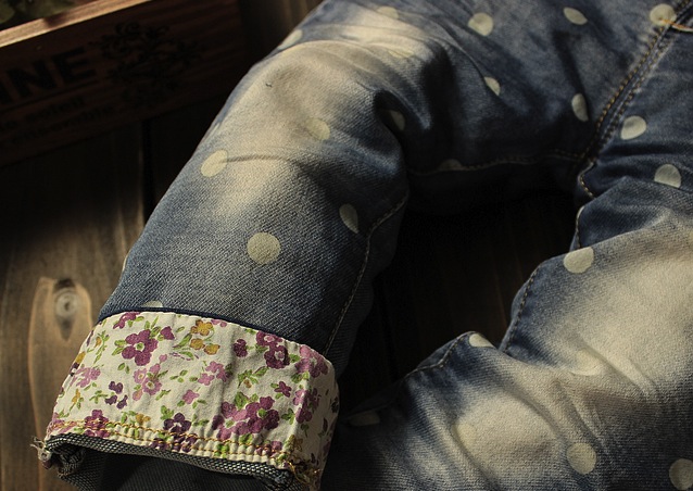 Jeans Gallia cu buline sau fundite 9 Jeans Gallia cu buline sau fundite 9