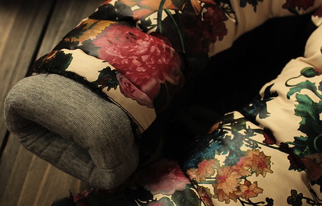 Pantaloni Jacey pentru iarna cu motive florale 2 Pantaloni Jacey pentru iarna cu motive florale 2