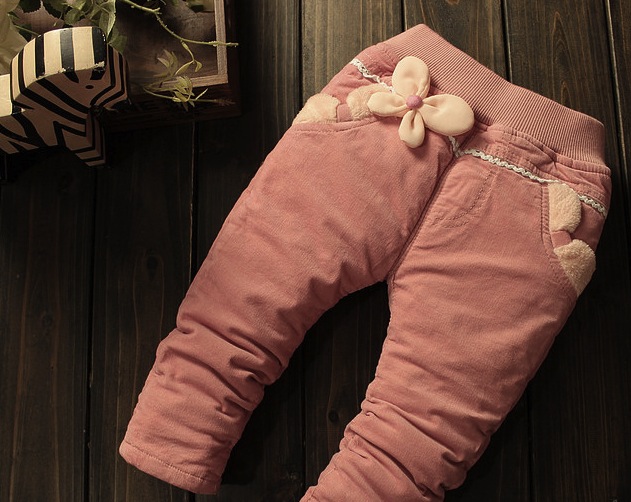 Pantaloni Jordane cu inimioare si Hello Kitty 9 Pantaloni Jordane cu inimioare si Hello Kitty 9