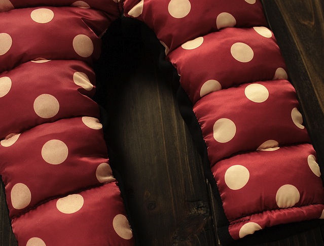 Pantaloni Marielle cu buline mari albe 6 Pantaloni Marielle cu buline mari albe 6