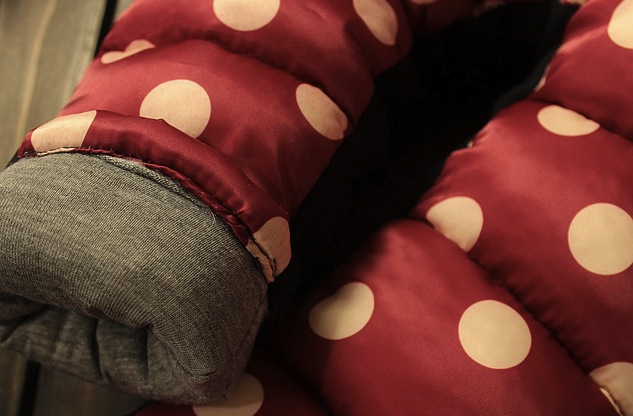 Pantaloni Marielle cu buline mari albe 3 Pantaloni Marielle cu buline mari albe 3