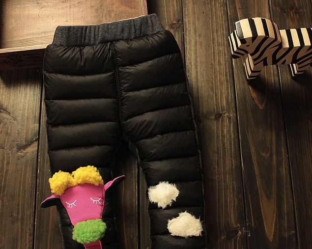 Pantaloni Maryl grosi cu animalute aplicate Pantaloni Maryl grosi cu animalute aplicate