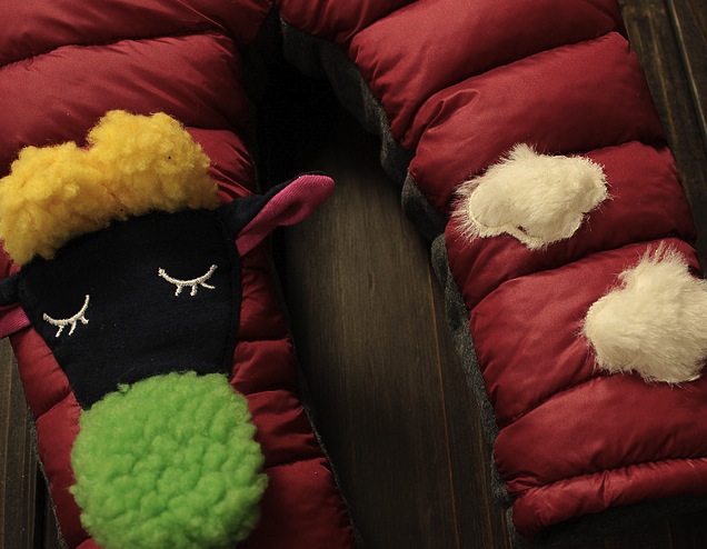 Pantaloni Maryl grosi cu animalute aplicate 5 Pantaloni Maryl grosi cu animalute aplicate 5