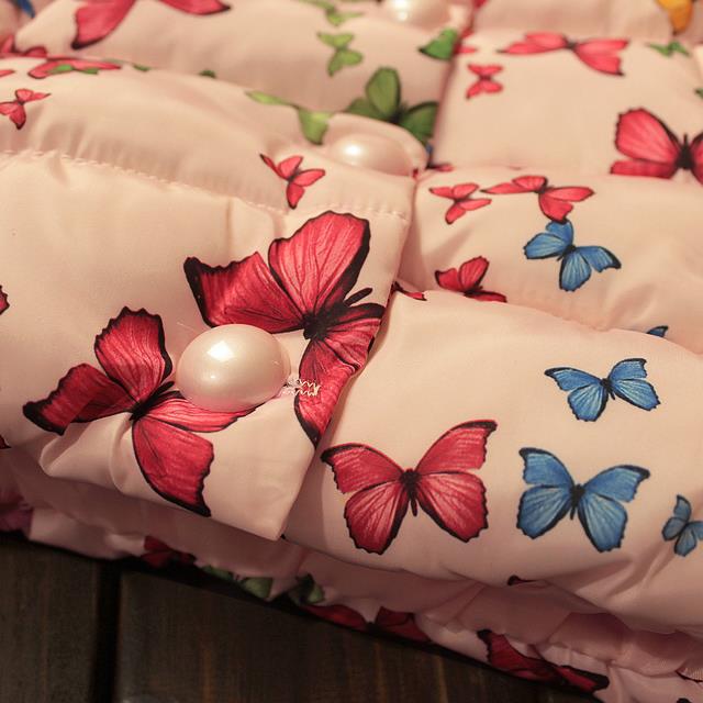 Geaca Aida cu fluturi imprimati si gluga Geaca Aida cu fluturi imprimati si gluga