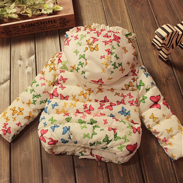 Geaca Aida cu fluturi imprimati si gluga Geaca Aida cu fluturi imprimati si gluga