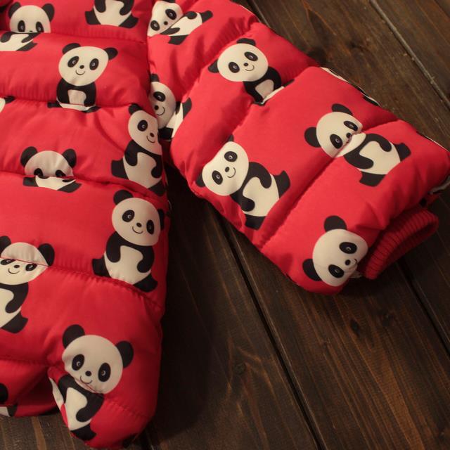 Geaca Andrea cu gluga si cu ursuleti panda imprimati Geaca Andrea cu gluga si cu ursuleti panda imprimati