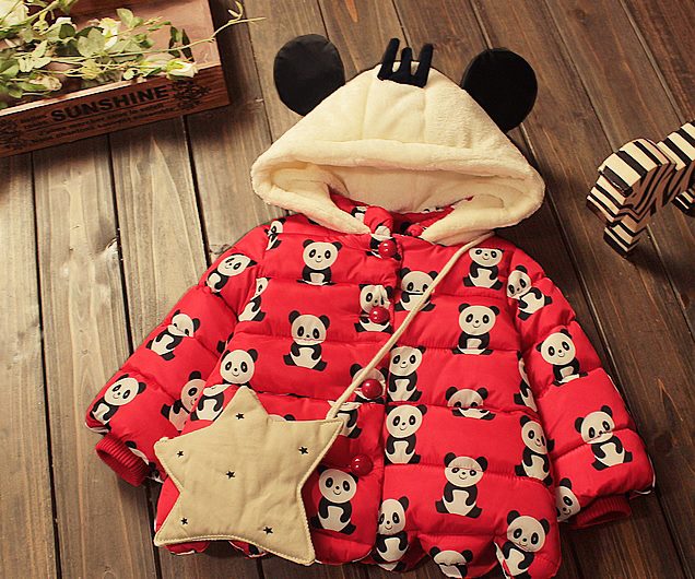 Geaca Andrea cu gluga si cu ursuleti panda imprimati