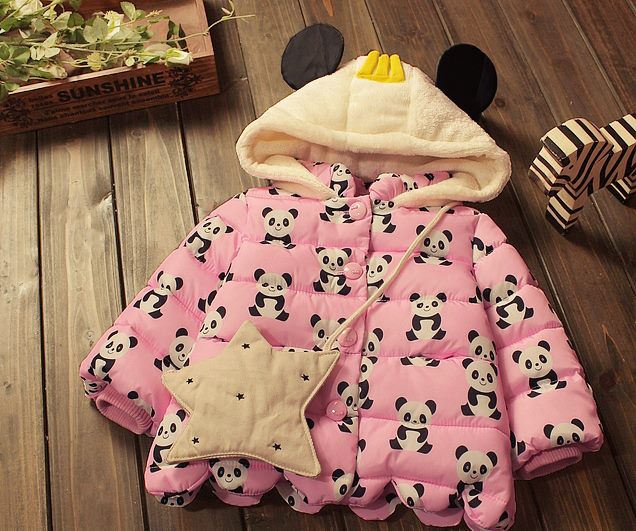 Geaca Andrea cu gluga si cu ursuleti panda imprimati Geaca Andrea cu gluga si cu ursuleti panda imprimati