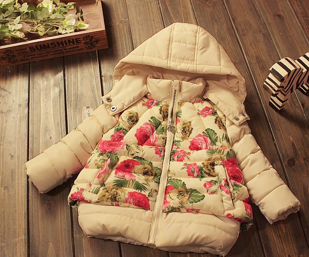 Geaca Katie cu gluga detasabila si imprimeu floral Geaca Katie cu gluga detasabila si imprimeu floral