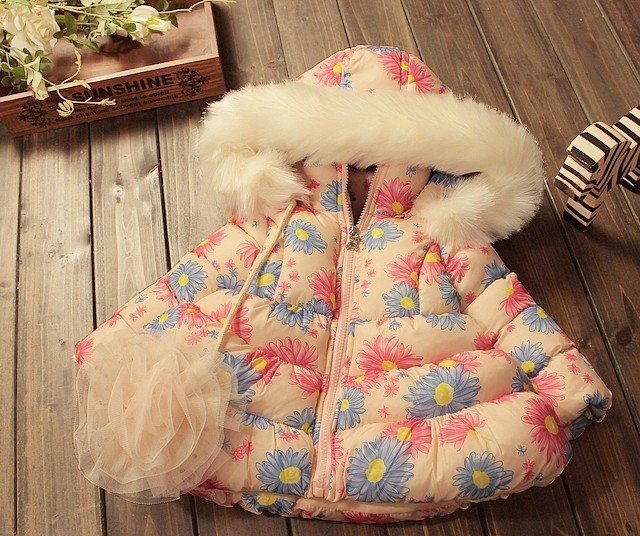 Geaca de iarna pentru fetite cu gluga detasabila - Caprice