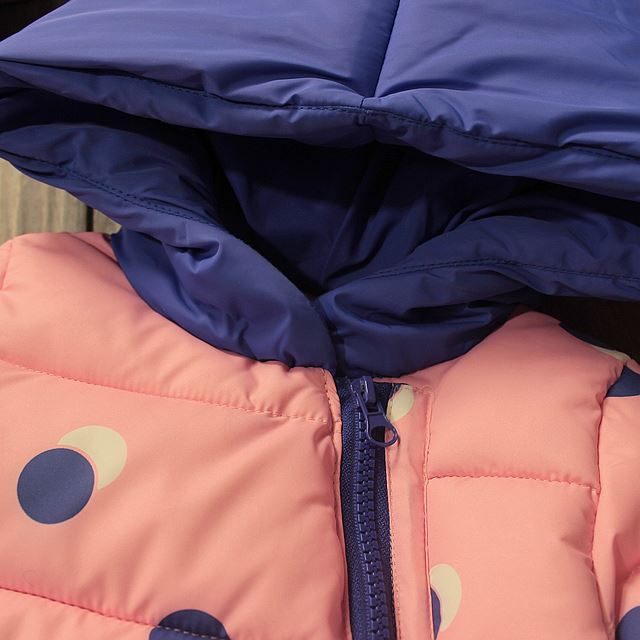 Geaca moderna cu fular detasabil model Linette Geaca moderna cu fular detasabil model Linette