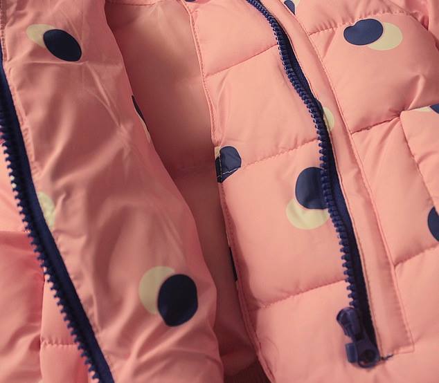 Geaca moderna cu fular detasabil model Linette Geaca moderna cu fular detasabil model Linette