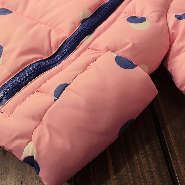 Geaca moderna cu fular detasabil model Linette Geaca moderna cu fular detasabil model Linette