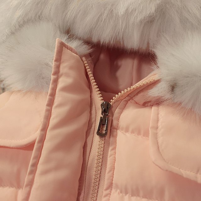 Geaca pentru iarna cu cordon reglabil - Cheri Geaca pentru iarna cu cordon reglabil - Cheri