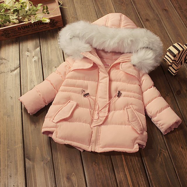 Geaca pentru iarna cu cordon reglabil - Cheri Geaca pentru iarna cu cordon reglabil - Cheri