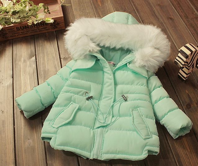 Geaca pentru iarna cu cordon reglabil - Cheri Geaca pentru iarna cu cordon reglabil - Cheri