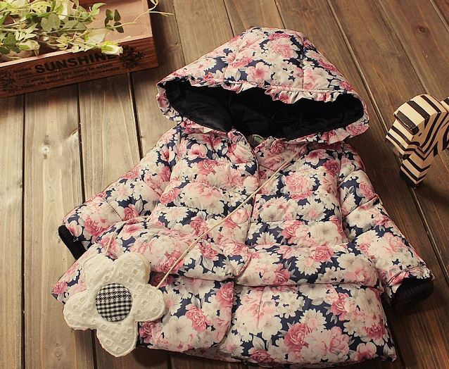 Geaca pentru iarna cu imprimeu floral si gluga - Moniqua
