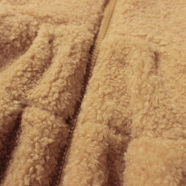 Jacheta pufoasa cu gluga si gentuta model Helaine Jacheta pufoasa cu gluga si gentuta model Helaine