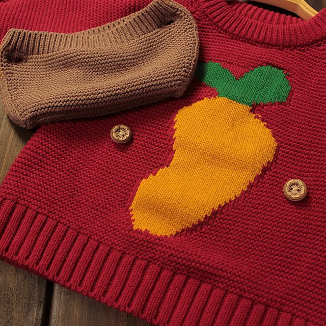 Pulover cu figurina vesela si buzunar detasabil - Noemie Pulover cu figurina vesela si buzunar detasabil - Noemie