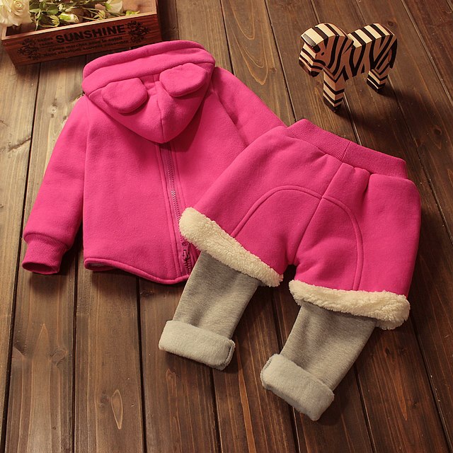 Set 2 piese imblanit cu hanorac si pantaloni model Coco Set 2 piese imblanit cu hanorac si pantaloni model Coco