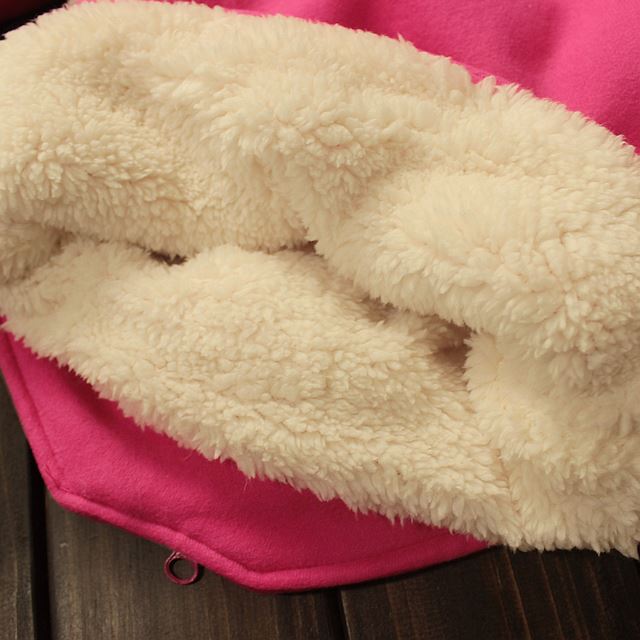 Set 2 piese imblanit cu hanorac si pantaloni model Coco Set 2 piese imblanit cu hanorac si pantaloni model Coco