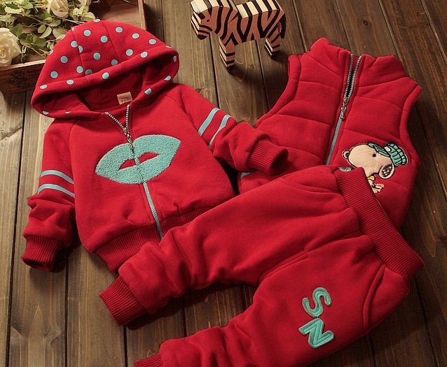 Set casual cu vesta, geaca si pantaloni model Leora