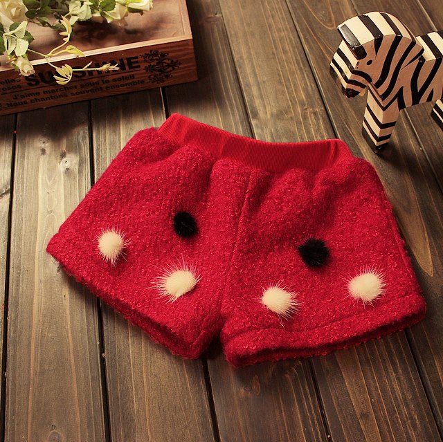 Set gros de iarna cu bluza si pantaloni scurti - Amalia Set gros de iarna cu bluza si pantaloni scurti - Amalia