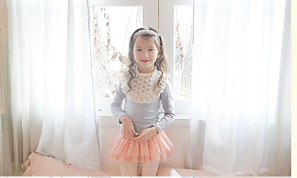 Bluza chic cu guler din macrame model Ellen T Bluza chic cu guler din macrame model Ellen T