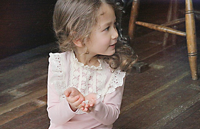 Bluza de primavara cu guler brodat model Charlotte 1 Bluza de primavara cu guler brodat model Charlotte 1