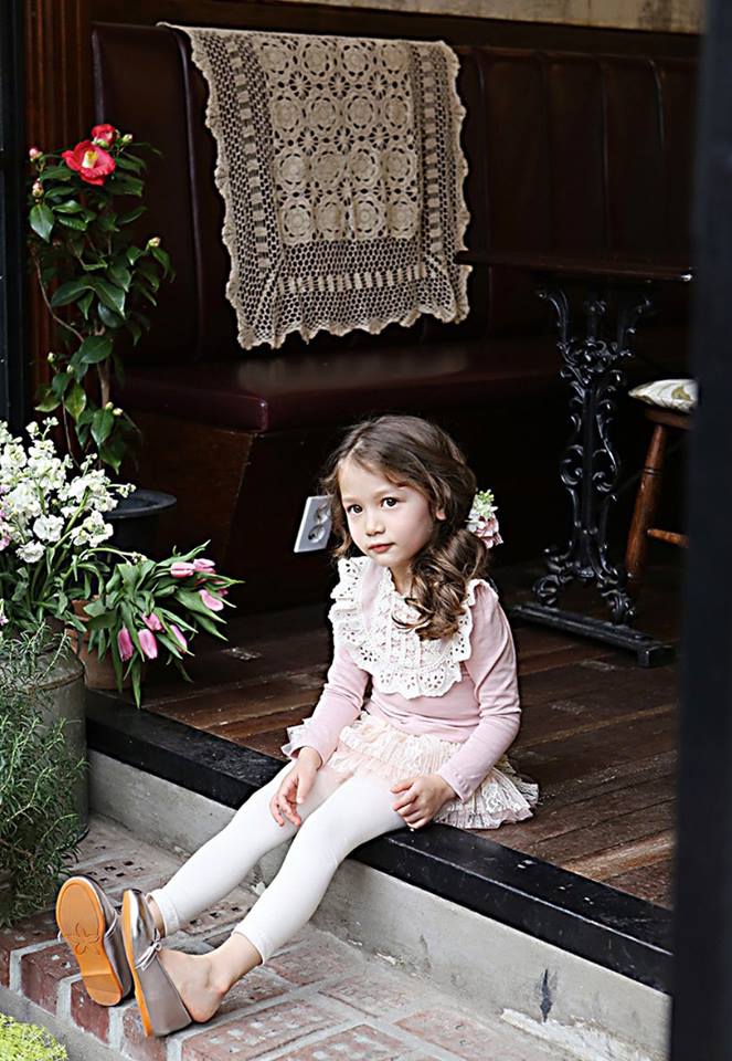 Bluza de primavara cu guler brodat model Charlotte 2 Bluza de primavara cu guler brodat model Charlotte 2