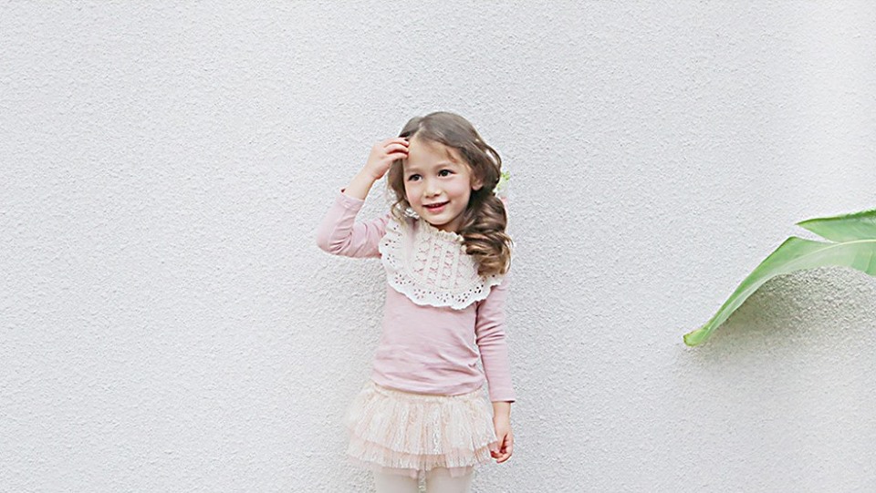 Bluza de primavara cu guler brodat model Charlotte 3 Bluza de primavara cu guler brodat model Charlotte 3