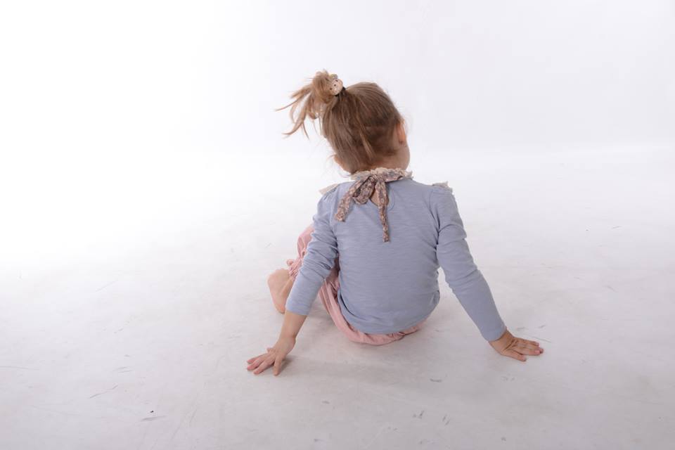 Pantaloni vaporosi cu textura moderna model Amy Pantaloni vaporosi cu textura moderna model Amy